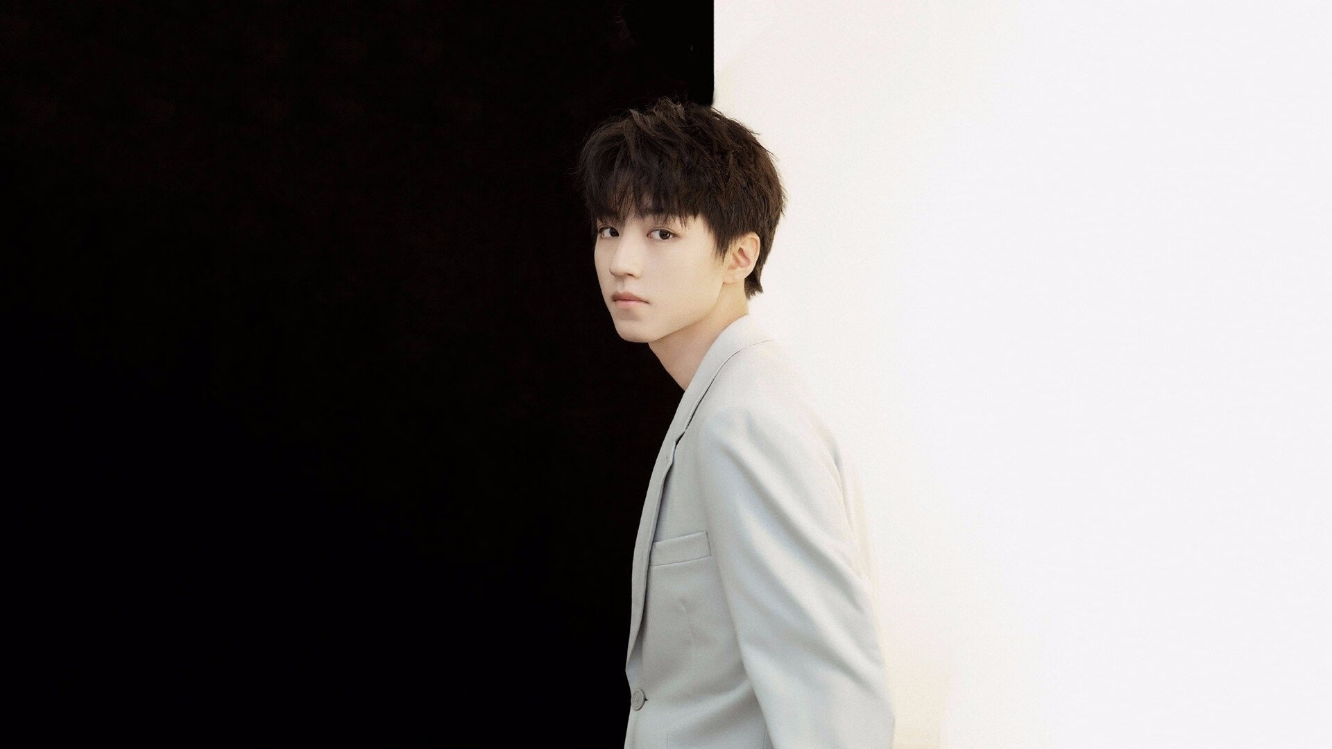 乐鱼官网-罗马尼亚队赛制解析：如何通过战术创新应对赛事中不同的竞争压力