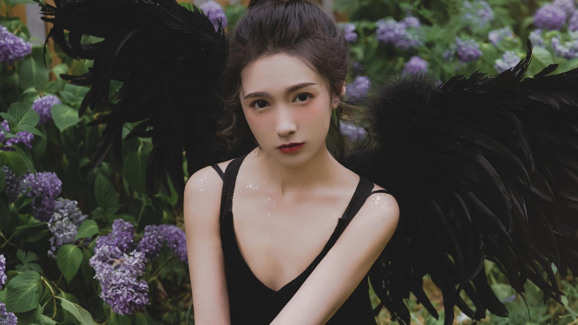 弗兰:凭借敏锐的场上判断,他帮助全黑队迅速掌控比赛节奏,弗兰效力过哪些球队