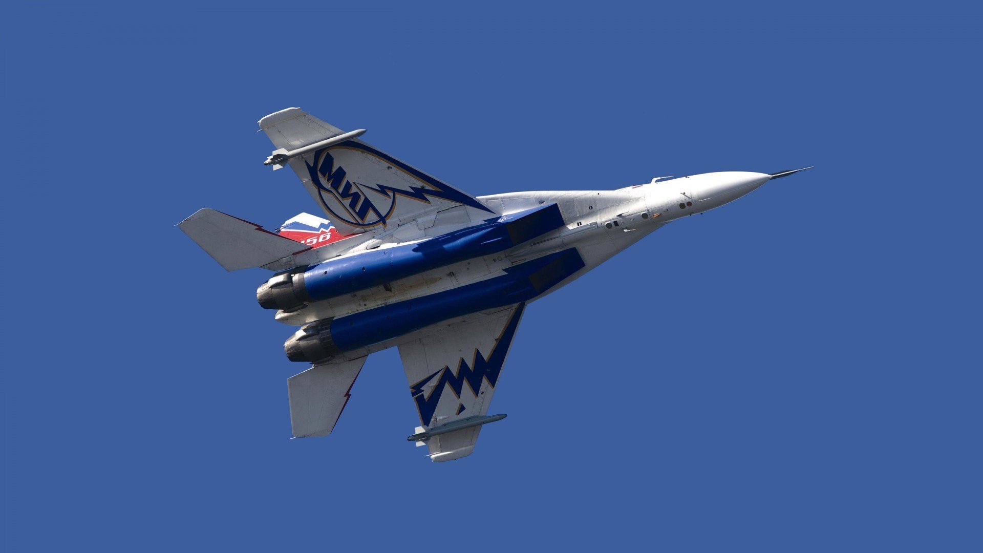 leyu乐鱼体育综合-德甲场面火热：攻防精彩不断，胜负难料，德甲解析